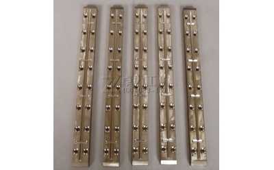 �~�������~����